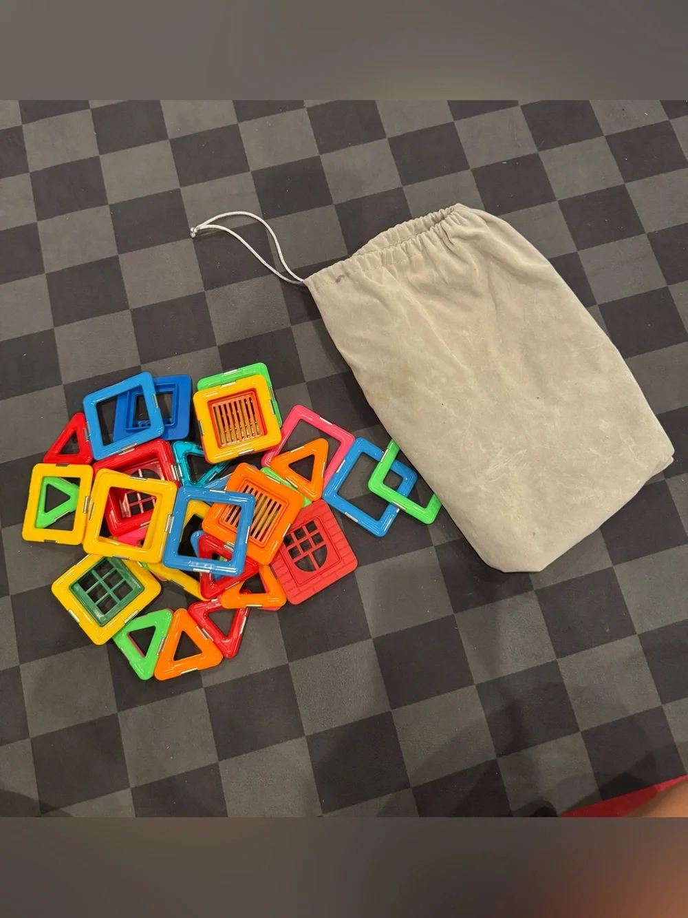 Magnetic Building Tiles w/ Storage Bag | Assorted Shapes  | STEM Construction